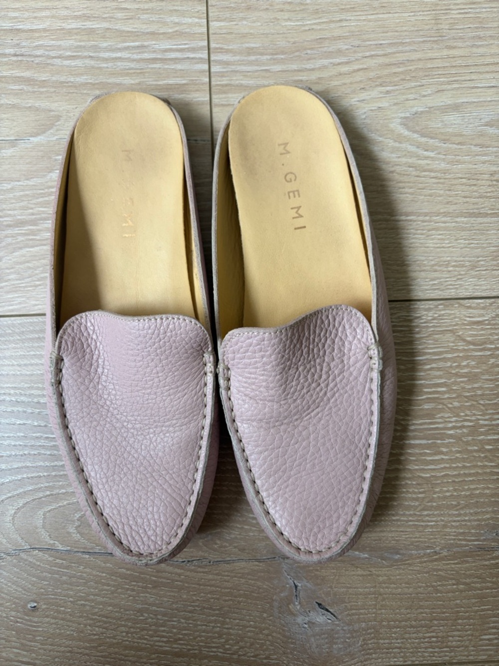 M. Gemi Dusty Pink Pebble Leather Slip-On Mules